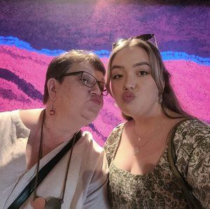 Meet your Posher, Michaela